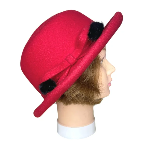 Liz Claiborne | Accessories | Vintage Liz Claiborne Red Wool  display picture 3